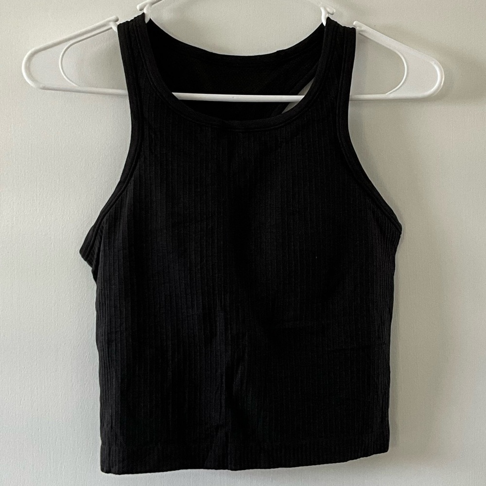 Lululemon ebb to street high neck sizer 6 BLACK